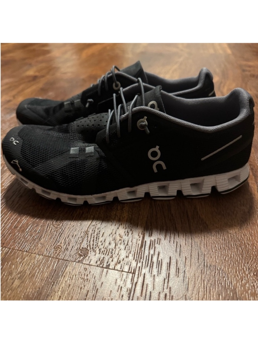 On Running Cloud Women's Running Shoes - Black/White